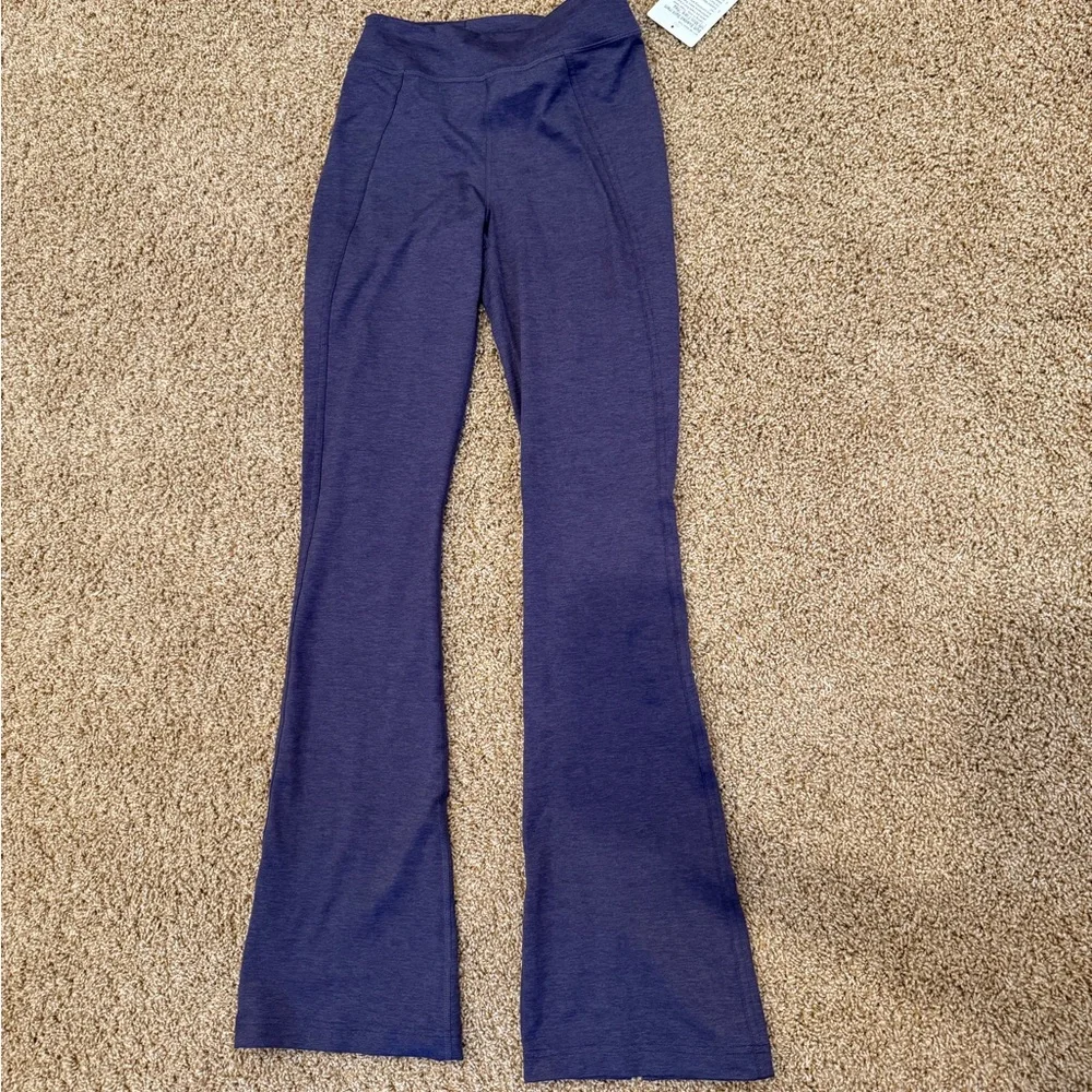 lululemon soft sueded HR mini flare pants - Picture 1 of 3